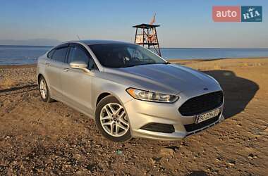 Седан Ford Fusion 2016 в Чорткові