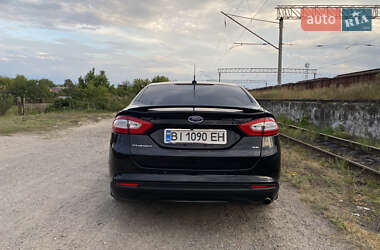 Седан Ford Fusion 2016 в 