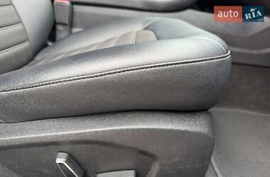 Седан Ford Fusion 2017 в 