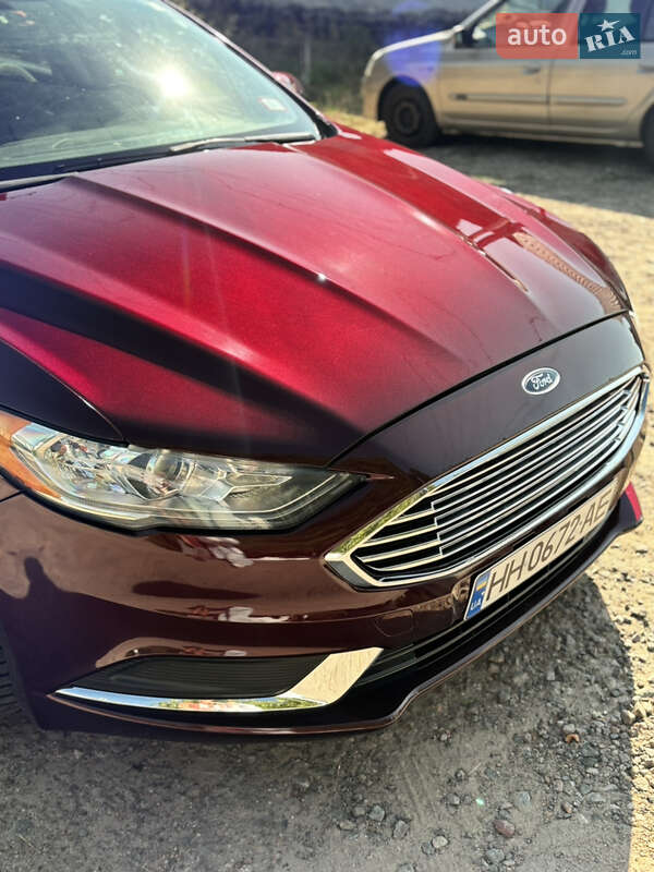 Седан Ford Fusion 2018 в Южном