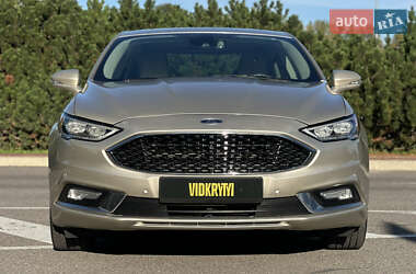 Седан Ford Fusion 2016 в 