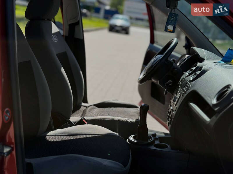 Хэтчбек Ford Fusion 2007 в Тернополе