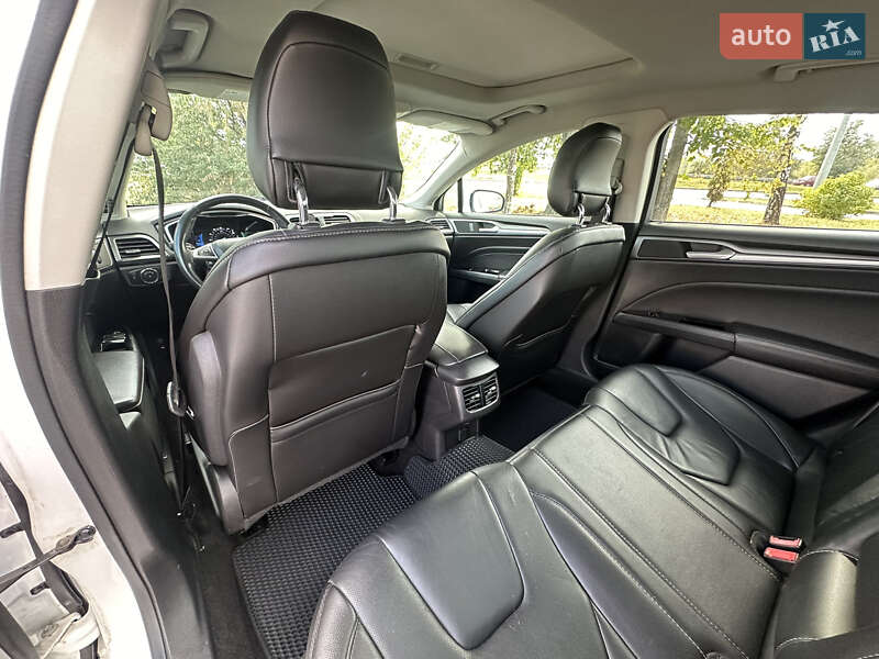 Седан Ford Fusion 2013 в Києві