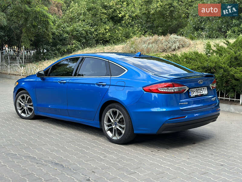Седан Ford Fusion 2019 в Одессе