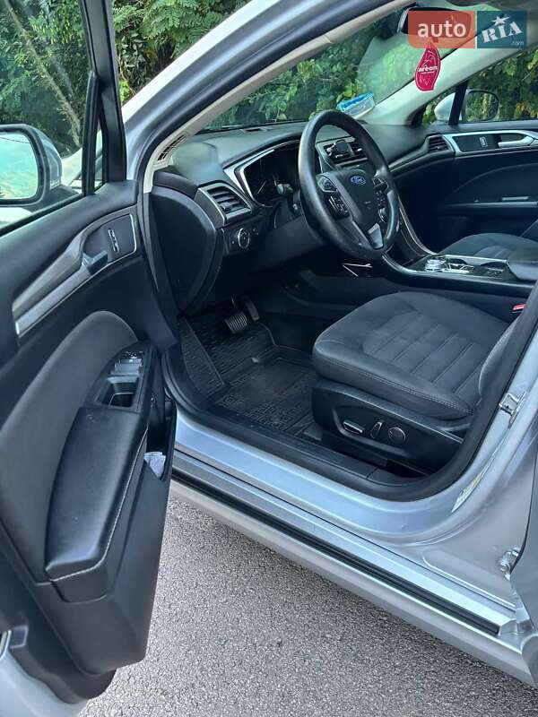 Седан Ford Fusion 2017 в Киеве фото 5 Седан Ford Fusion 2017 в Киеве