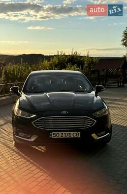 Седан Ford Fusion 2016 в 