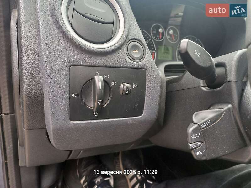 Хетчбек Ford Fusion 2011 в Львові