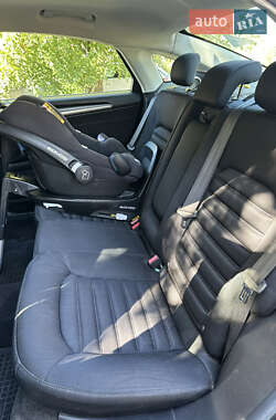 Седан Ford Fusion 2014 в 