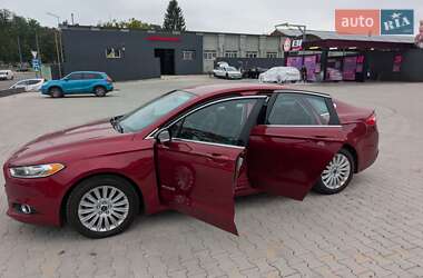 Седан Ford Fusion 2013 в 