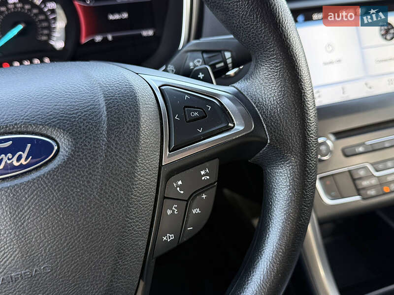 Седан Ford Fusion 2016 в Киеве фото 5 Седан Ford Fusion 2016 в Киеве