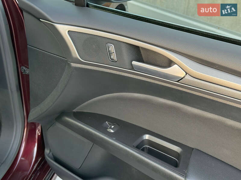 Седан Ford Fusion 2016 в Киеве фото 31 Седан Ford Fusion 2016 в Киеве