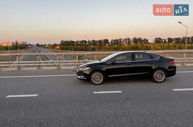 Седан Ford Fusion 2017 в 