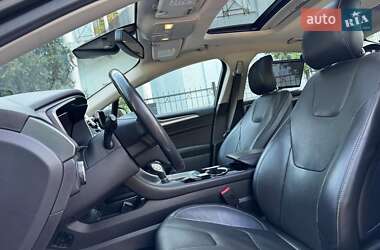 Седан Ford Fusion 2014 в 