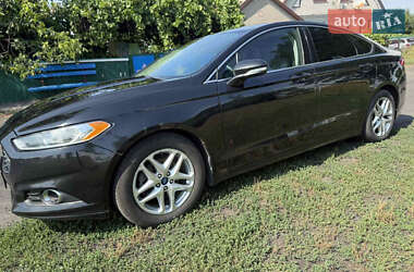 Седан Ford Fusion 2013 в 