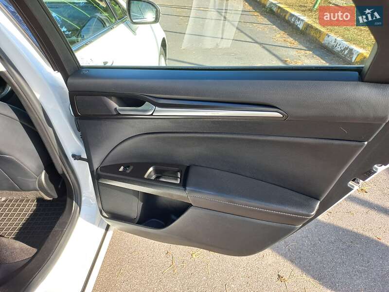 Седан Ford Fusion 2019 в Киеве