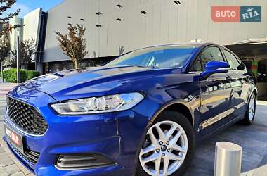 Седан Ford Fusion 2015 в Києві
