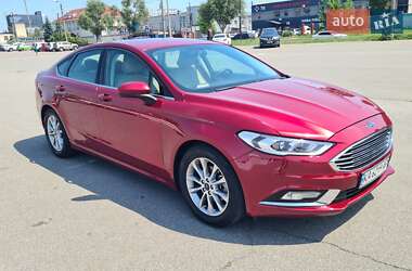 Седан Ford Fusion 2017 в 