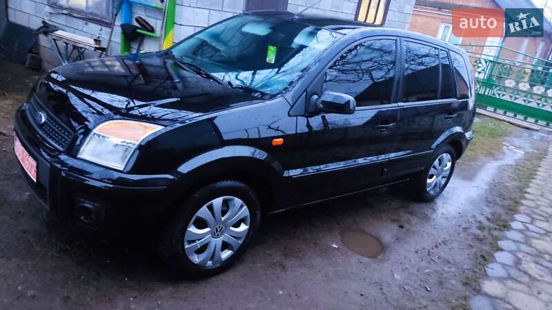 Хэтчбек Ford Fusion 2009 в Дубно фото Хэтчбек Ford Fusion 2009 в Дубно