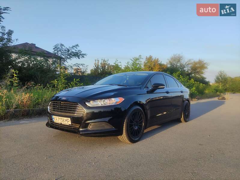 Ford Fusion 2015