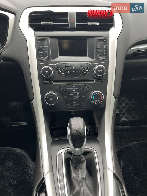 Седан Ford Fusion 2015 в Хмельницькому