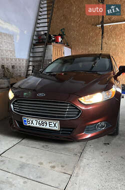 Седан Ford Fusion 2015 в 