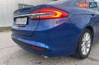 Седан Ford Fusion 2016 в 