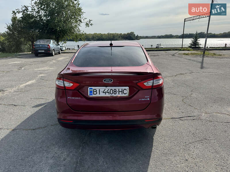 Седан Ford Fusion 2015 в Кременчуці