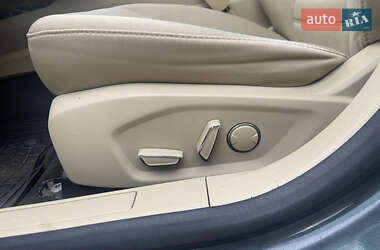 Седан Ford Fusion 2015 в 