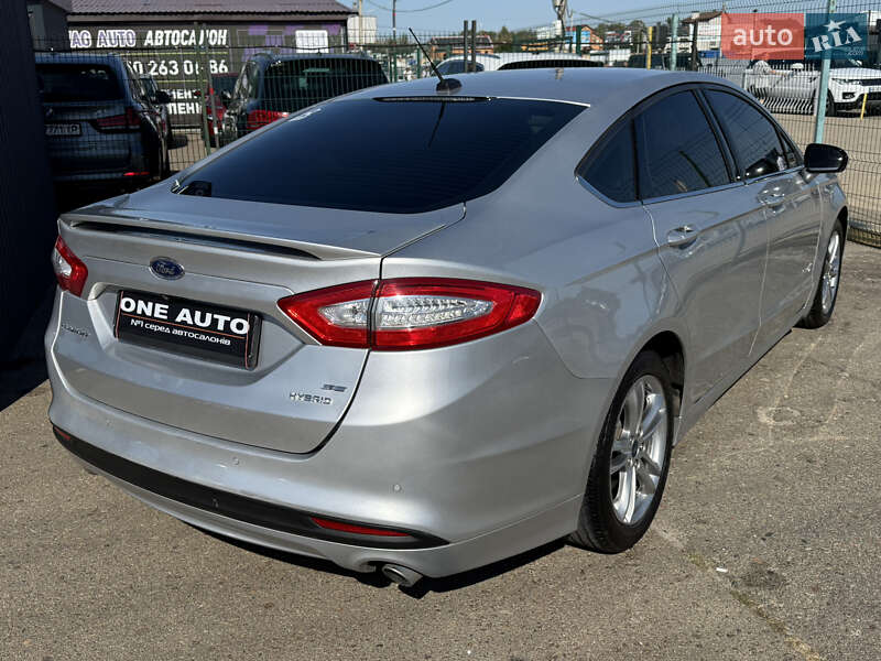 Седан Ford Fusion 2016 в Киеве