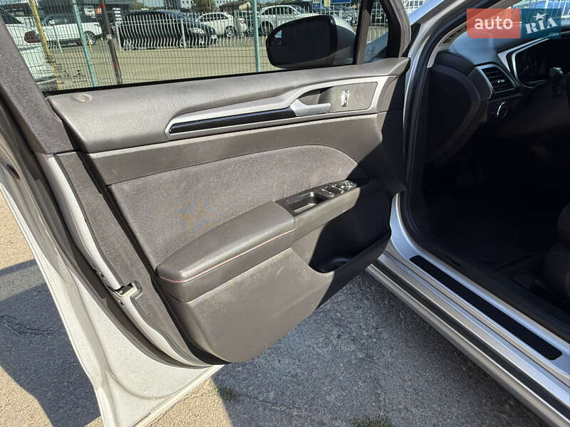 Седан Ford Fusion 2016 в Киеве