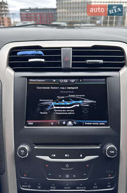 Седан Ford Fusion 2013 в Львове