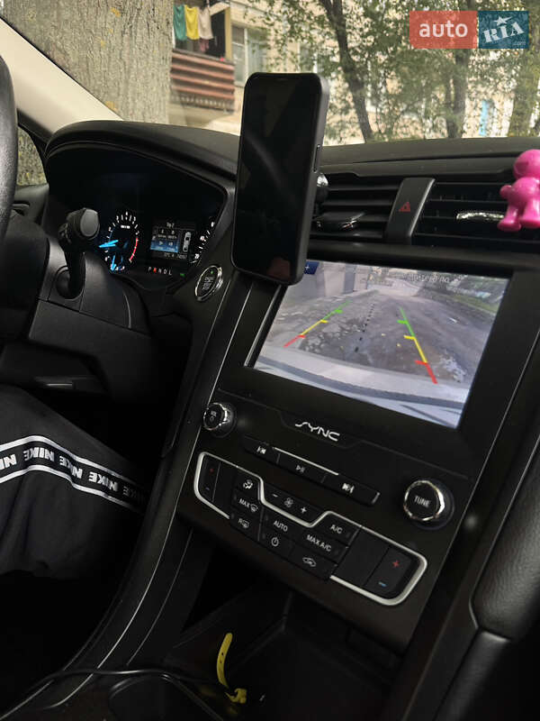 Седан Ford Fusion 2018 в Тернополі