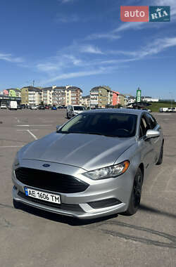 Седан Ford Fusion 2017 в 