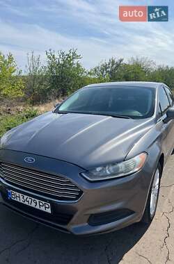 Седан Ford Fusion 2013 в 