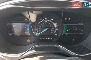 Седан Ford Fusion 2016 в 