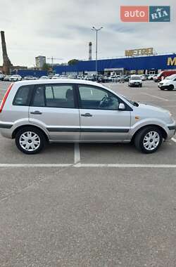 Хетчбек Ford Fusion 2008 в 
