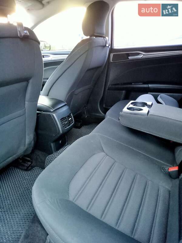 Седан Ford Fusion 2016 в Киеве фото 18 Седан Ford Fusion 2016 в Киеве
