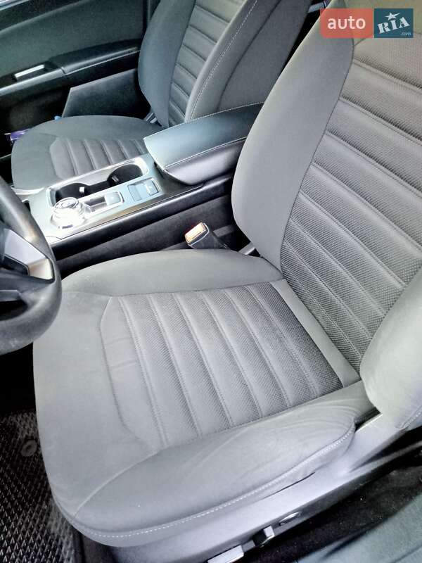 Седан Ford Fusion 2016 в Киеве фото 21 Седан Ford Fusion 2016 в Киеве