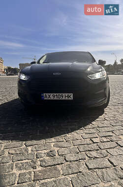 Седан Ford Fusion 2013 в 