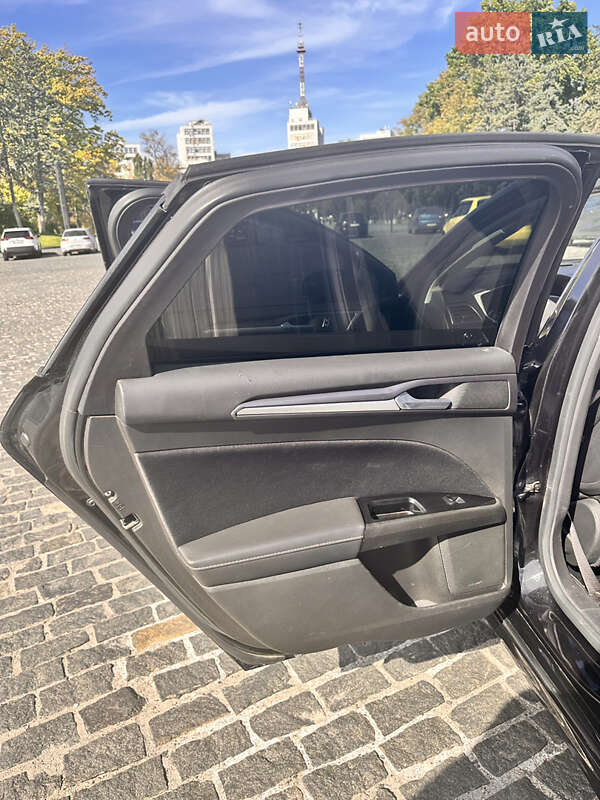 Седан Ford Fusion 2013 в Харкові