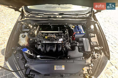 Седан Ford Fusion 2013 в 