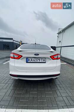 Седан Ford Fusion 2014 в 