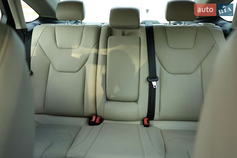 Седан Ford Fusion 2016 в Дніпрі