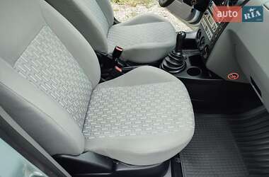 Хетчбек Ford Fusion 2003 в 
