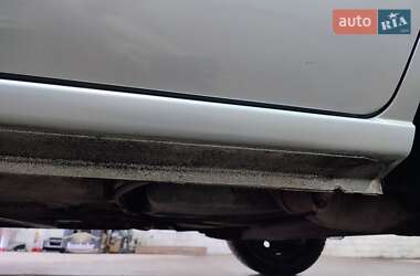 Хетчбек Ford Fusion 2003 в 