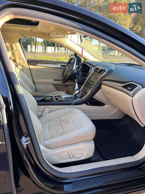 Седан Ford Fusion 2015 в Конотопе