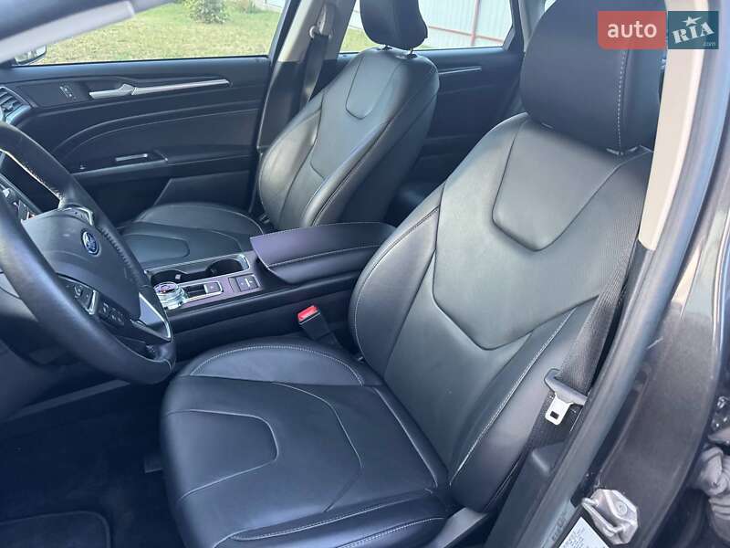Седан Ford Fusion 2019 в Києві