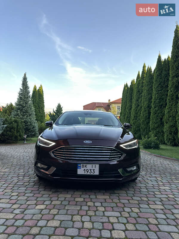 Седан Ford Fusion 2016 в Рівному