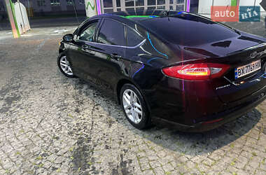 Седан Ford Fusion 2014 в 