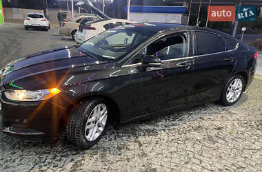 Седан Ford Fusion 2014 в 